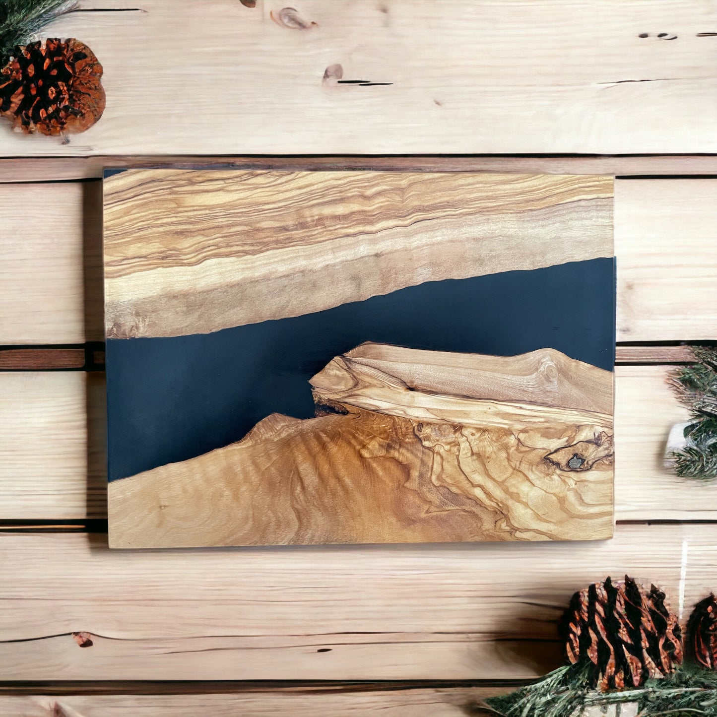 Personalized Artisanal Impressions: Wood & Resin Cheese Board Collection - SMALL